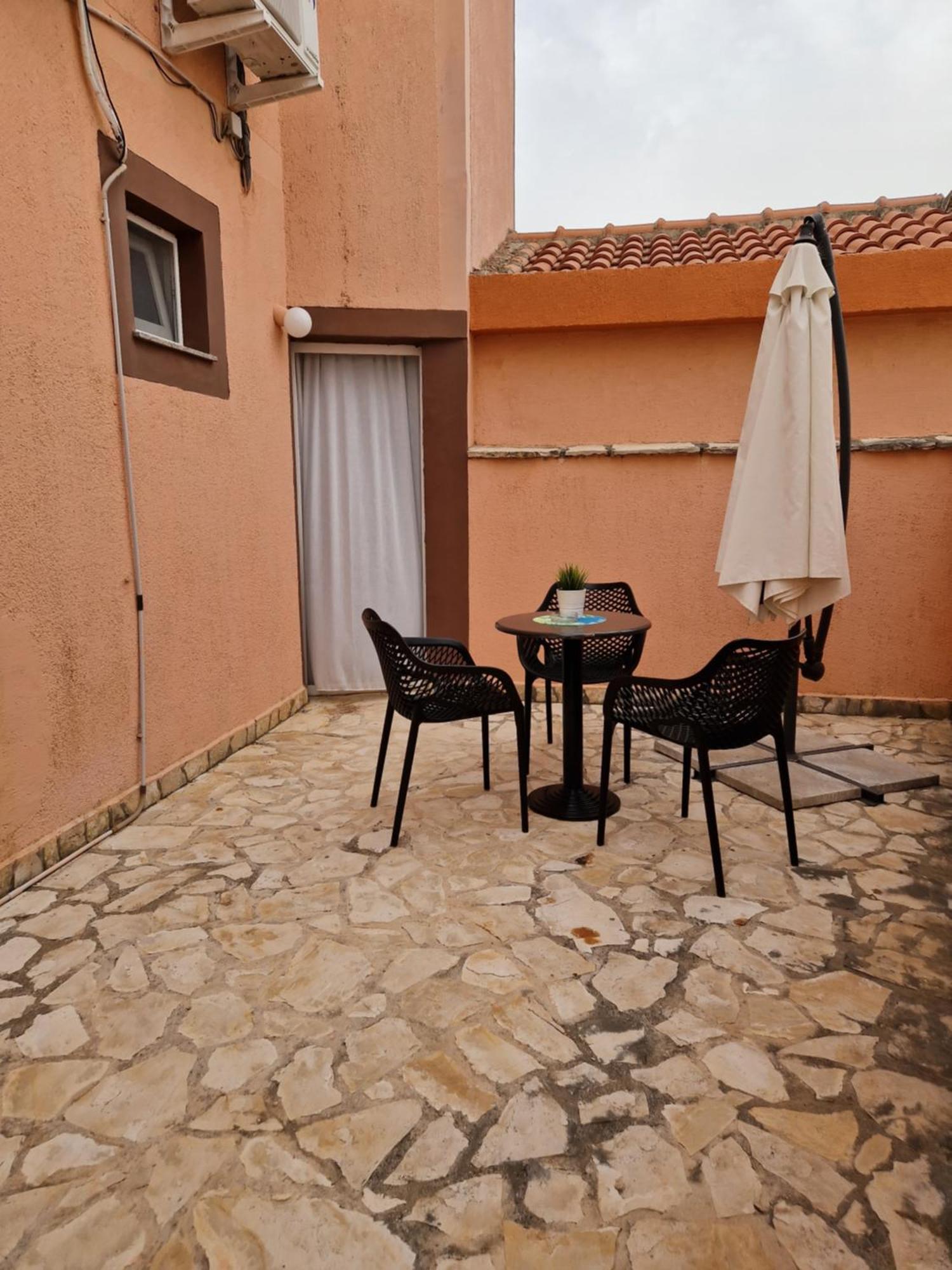 Aurelia Apartments, Vir Exterior photo