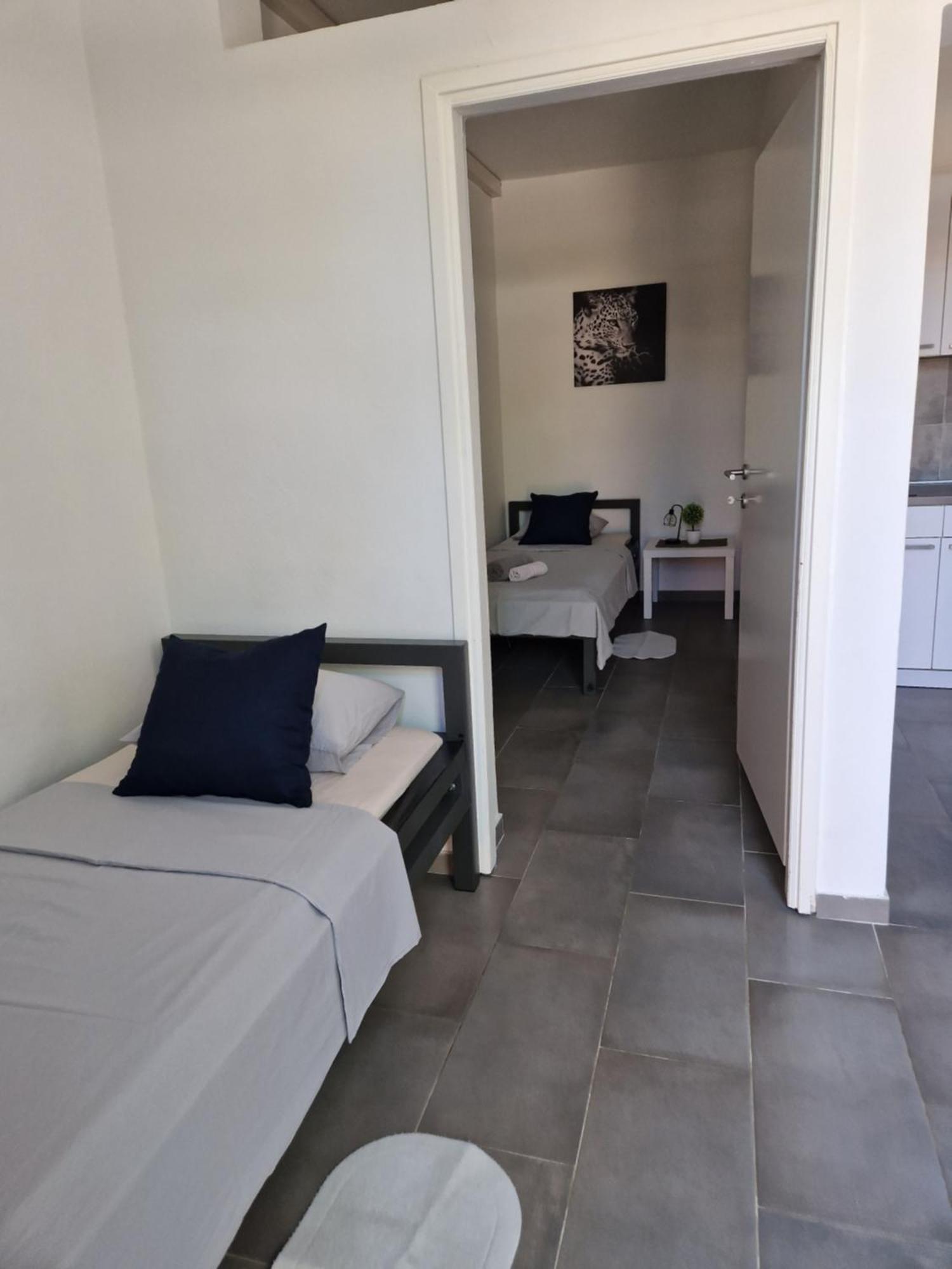 Aurelia Apartments, Vir Exterior photo